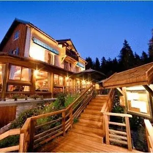 auberge-de-la-croix-perrin.hotels-rhonealpes.com/