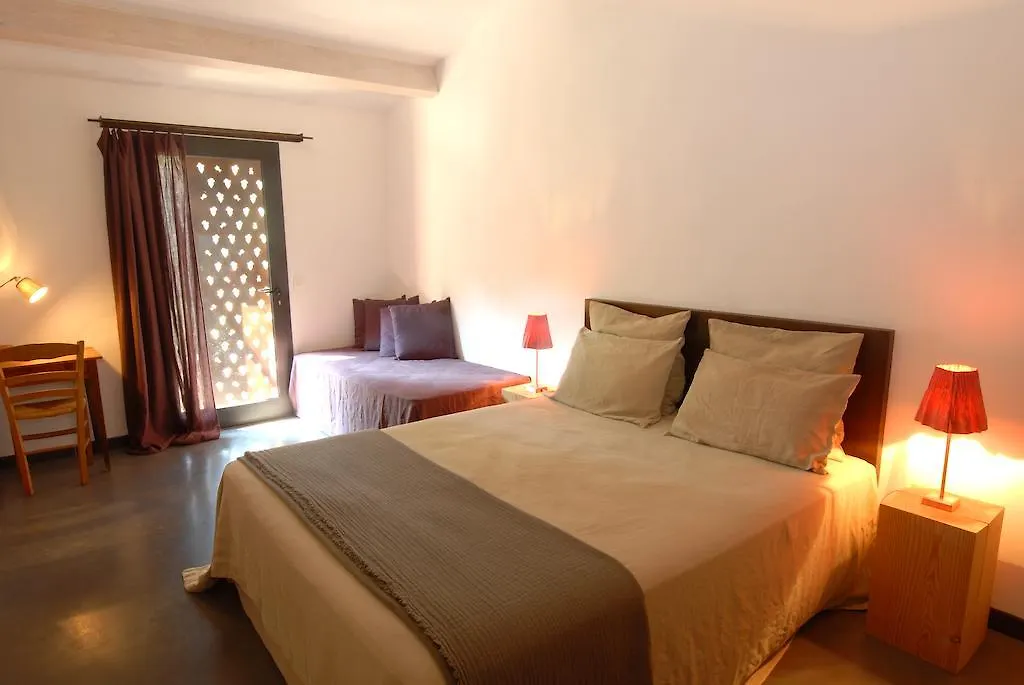 Bed and Breakfast Les Pierres Sauvages Besse-sur-Issole