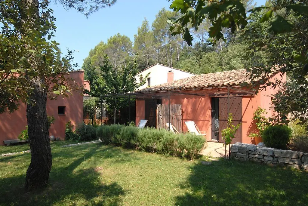 Bed and Breakfast Les Pierres Sauvages Besse-sur-Issole 0*,